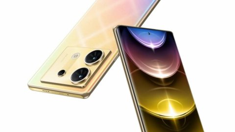Infinix Zero 30 5G ra mắt, Dimension 8020, RAM tối đa 21GB, camera selfie 4K 60fps