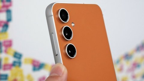 Trên tay nhanh Galaxy S23 FE: Thiết kế trẻ trung, cấu hình flagship, camera 50 MP đáng sở hữu