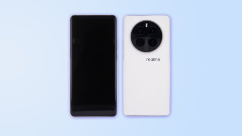 realme GT5 Pro xác nhận cấu hình: AMOLED 6,78 inch, Snapdragon 8 Gen 3 và 1TB bộ nhớ