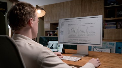 Onyx BOOX ra mắt Mira Pro 25.3”, màn hình E-Ink chuyên dụng cho tra cứu văn bản