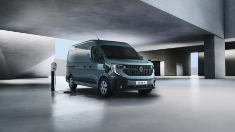 Xe tải Van Renault Master phiên bản EV hoàn toàn mới, phạm vi hoạt động 410km
