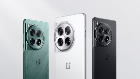 OnePlus 12 công bố với màn hình 4500 nits, chip SD8 Gen 3 đầu bảng, RAM 24GB, giá từ 14,8 triệu đồng