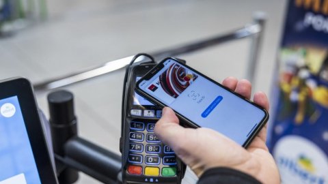 Apple sẵn sàng chia sẻ công nghệ thanh toán độc quyền tại châu Âu