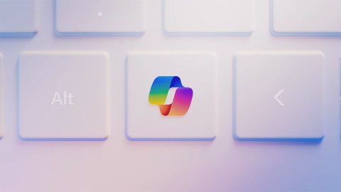 CES 2024: Phím cứng kích hoạt Microsoft Copilot sẽ có mặt trên PC Windows 11