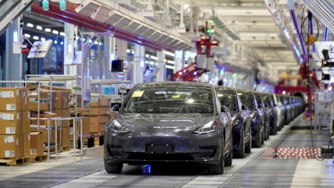 Tesla phải triệu hồi 1,62 triệu xe ở Trung Quốc do lỗi hệ thống Autopilot