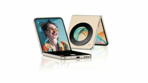 MWC 2024: nubia Flip 5G ra mắt, điện thoại gập rẻ nhất hiện nay