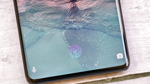 Mở hộp Lava Blaze Curve 5G: Thiết kế như flagship mà giá chỉ 5 triệu đồng