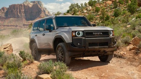 SUV "chủ tịch" Land Cruiser đứng đầu danh sách bị trộm nhiều nhất