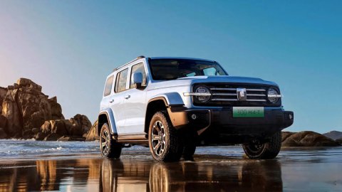 Mẫu hybrid off-road sắp về Việt Nam ra mắt phiên bản mới, giá quy đổi hơn 900 triệu đồng