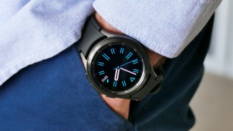Galaxy Watch FE lộ diện, smartwatch cao cấp giá rẻ sớm ra mắt