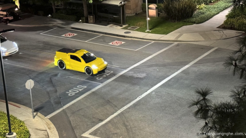 Tesla Robotaxi lộ hình ảnh thực tế trước ngày ra mắt