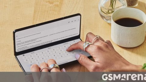 Kết quả khảo sát tuần: Motorola Razr Fold đắt đỏ nhưng vẫn có triển vọng