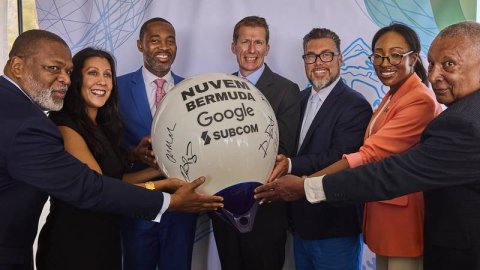 Bermuda Chào Đón Hệ Thống Cáp Ngầm Của Google