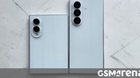 Samsung Galaxy Z Fold8 có thể sử dụng kính siêu mỏng dày hơn so với Fold8 Ultra