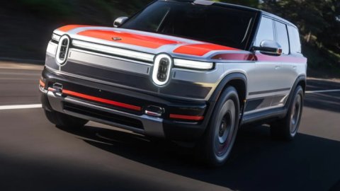 Rivian tiếp tục cắt giảm nhân sự