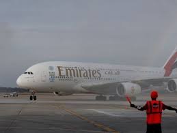 Airbus A380 của Emirates và Qantas phải dừng bay do rạn nứt