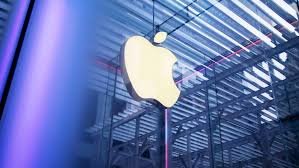 Apple dự kiến ra mắt AirPods có camera cùng iPhone gập mới vào năm 2027