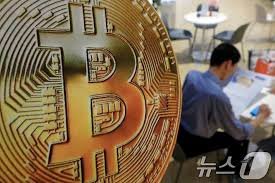 Bitcoin và Ethereum tiếp tục ghi nhận dòng tiền ra trong 6 tuần liên tiếp