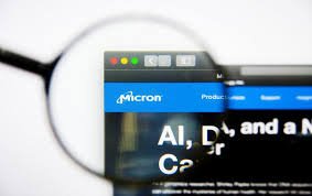 Giá cổ phiếu Micron tăng mạnh nhờ nhu cầu từ AI và HBM