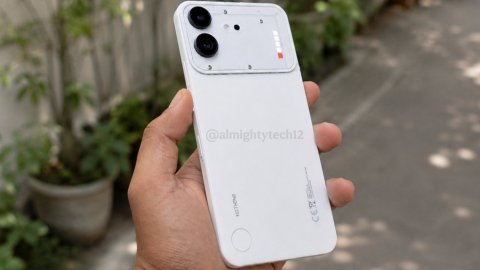 Hình ảnh thực tế Nothing Phone (4b) xuất hiện, xác nhận thông số kỹ thuật chính