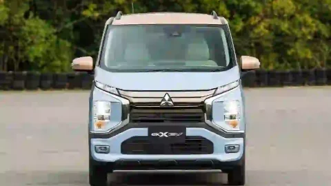 Mitsubishi ra mắt phiên bản cải tiến của mẫu xe điện eK Cross EV