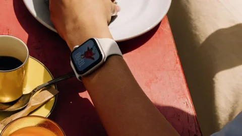 Nên mua Apple Watch SE 3 GPS hay bản có SIM: Chọn theo cách bạn dùng iPhone mỗi ngày