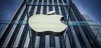 Apple ghi nhận doanh thu cao nhưng cổ phiếu giảm mạnh