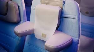 Emirates ra mắt gối đầu cách mạng cho ghế hạng phổ thông