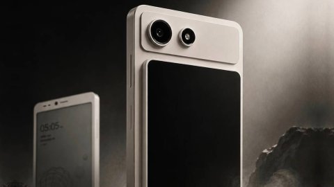 Hisense ra mắt smartphone Android 16 với màn hình e-ink và LCD gắn rời