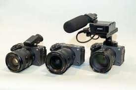 Sony ra mắt máy quay FX5 với khả năng ghi RAW nội bộ