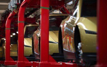 Tesla ghi nhận doanh số kỷ lục nhưng không thể bảo vệ lợi nhuận trước tham vọng AI của Elon