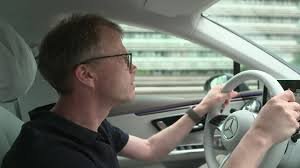 Thách thức và cơ hội trong ngành công nghiệp ô tô Đức