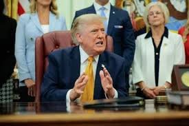 Chính quyền Trump hoàn trả 100 tỷ USD tiền thuế cho doanh nghiệp