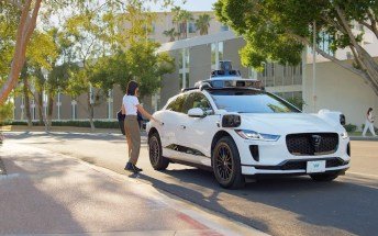 Dallas đón Waymo, London đón Uber và Wayve - thực tế hai tốc độ của taxi tự lái
