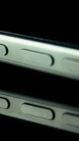 iPhone 15 Pro: Đánh giá chất lượng titanium sau 3 năm sử dụng