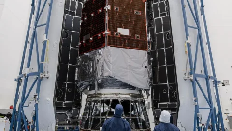NASA công bố kế hoạch phỏng vấn trước khi phóng kính viễn vọng Roman