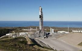 SpaceX chuẩn bị phóng vệ tinh Starlink từ California