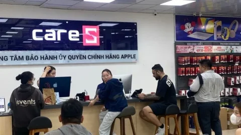 Địa chỉ thay màn hình chính hãng Apple uy tín cho iPhone, MacBook