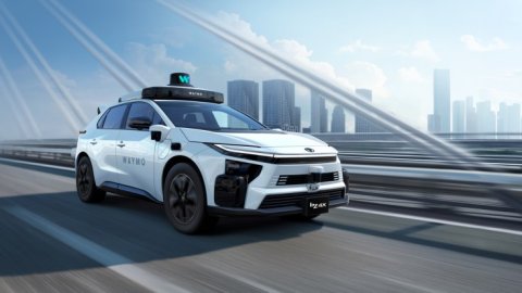 Toyota và Waymo hợp tác đưa taxi không người lái vào Nhật Bản từ 2027