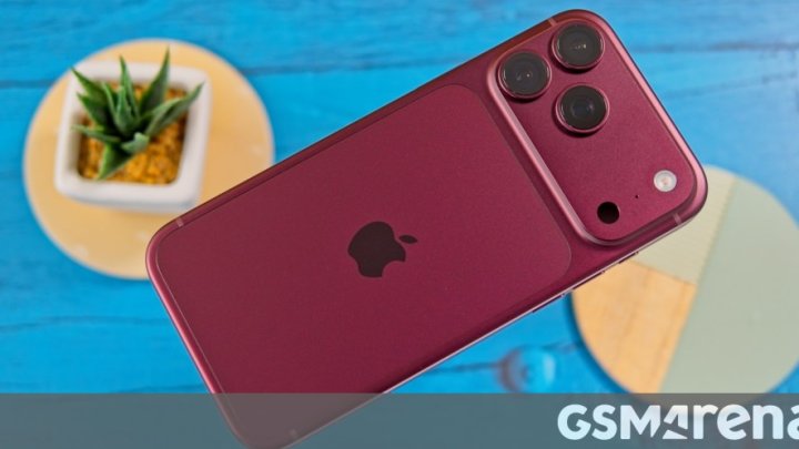 Apple vượt quy định vận chuyển pin iPhone 18 Pro Max bằng giới hạn phần mềm