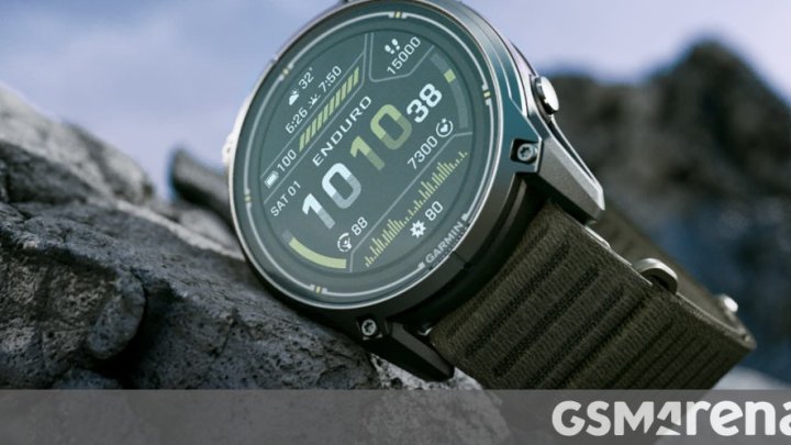 Garmin ra mắt Enduro 4 nhiều nâng cấp và Approach S72 cho golfer